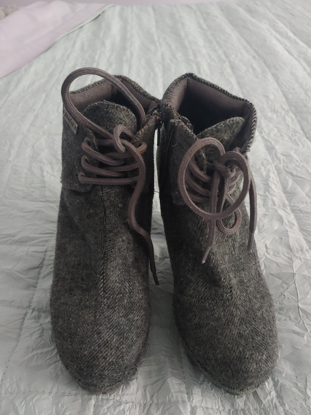 Blowfish Gray Lace-Up Felt Ankle Boots
